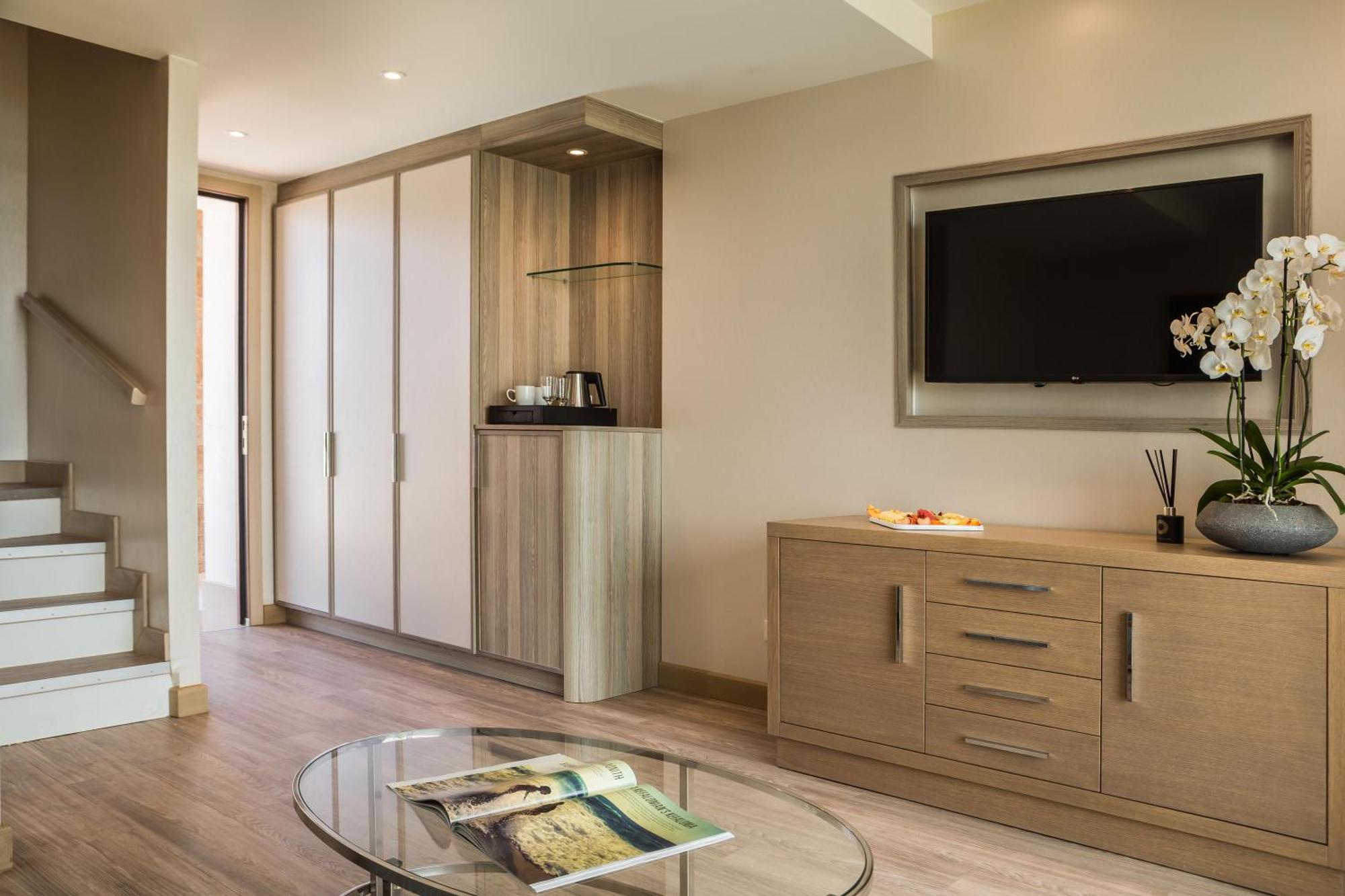 Two Storey Sea View Room