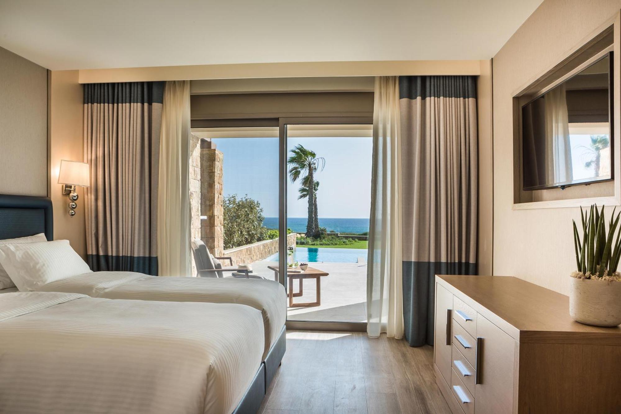 Executive Suite Private Pool