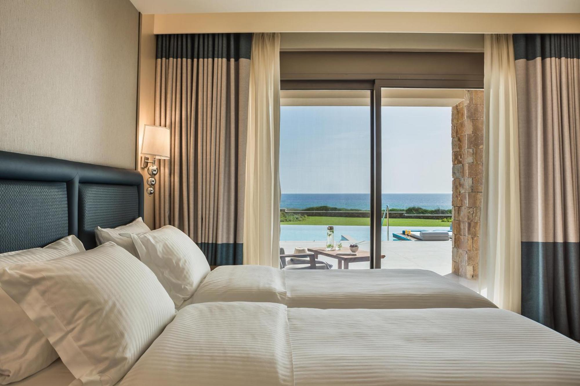 Executive Suite Private Pool